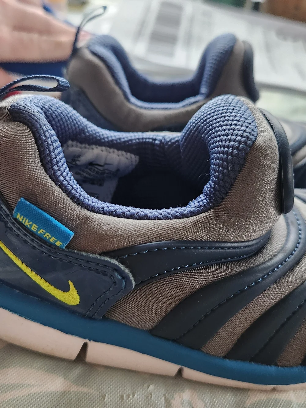 Nike dynamo free  9c Kids' Blue and Gray Slip-On Sneakers with Lime Swoosh